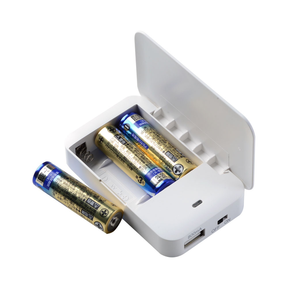 乾電池式モバイルチャージャーのイメージ2